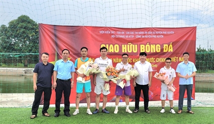 Viện KSND huyện Phú Xuyên Giao lưu bóng đá chào mừng ngày Quốc khánh...